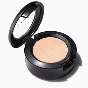🚫SOLD🚫 NWOB MAC Straw Harvest Eye Shadow